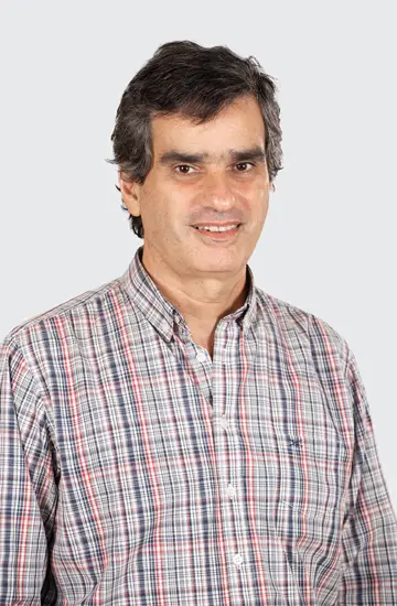 Dr. Lic. Ariel Wainer